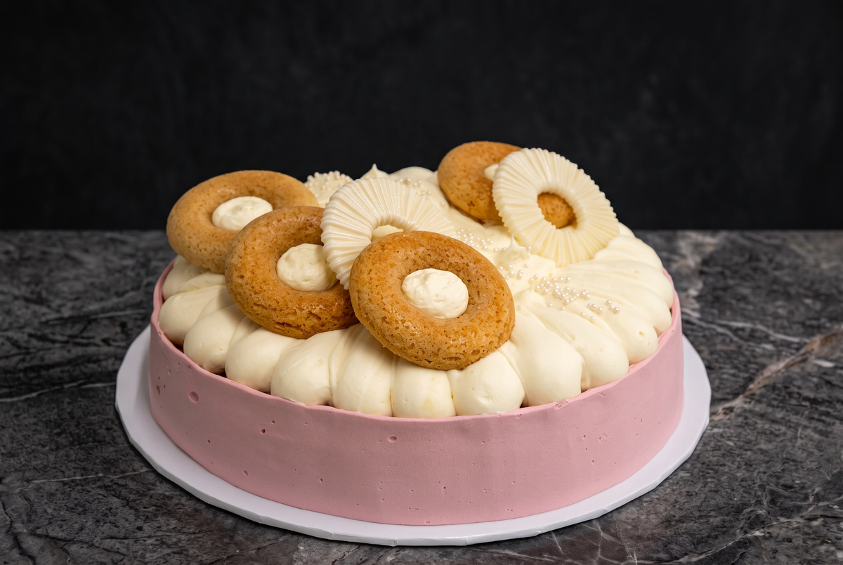 Modern Caramel Cheesecake