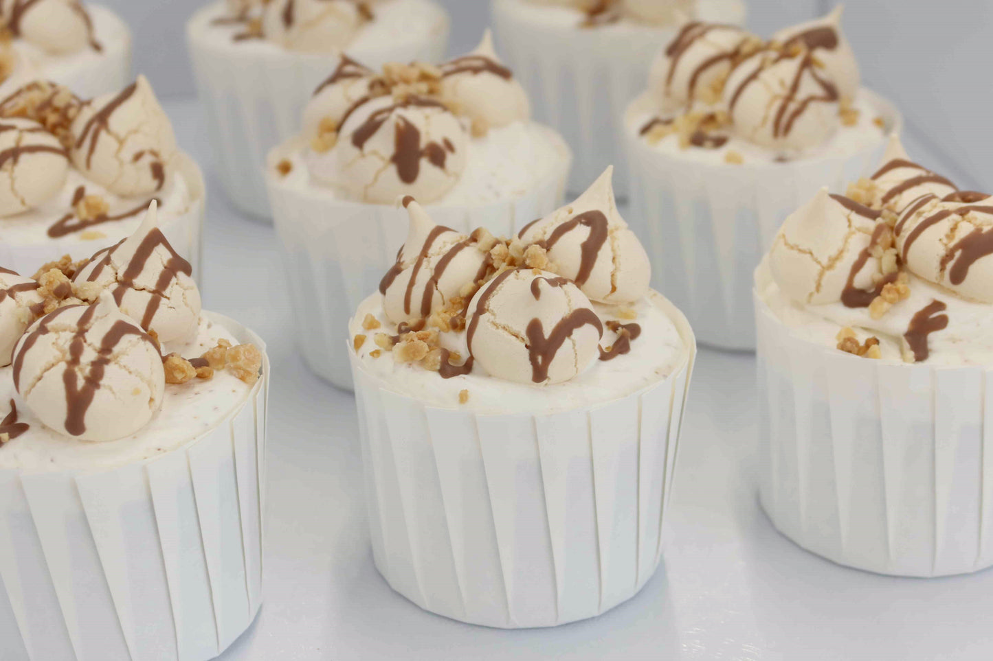 Paper cup meringue