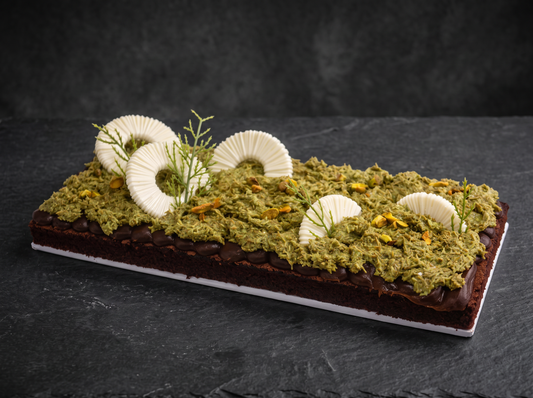 Flat Dubai Cake