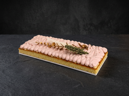 Flat Strby Cake