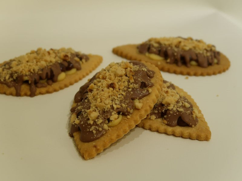 Milk Teardrop Hazel Cookies