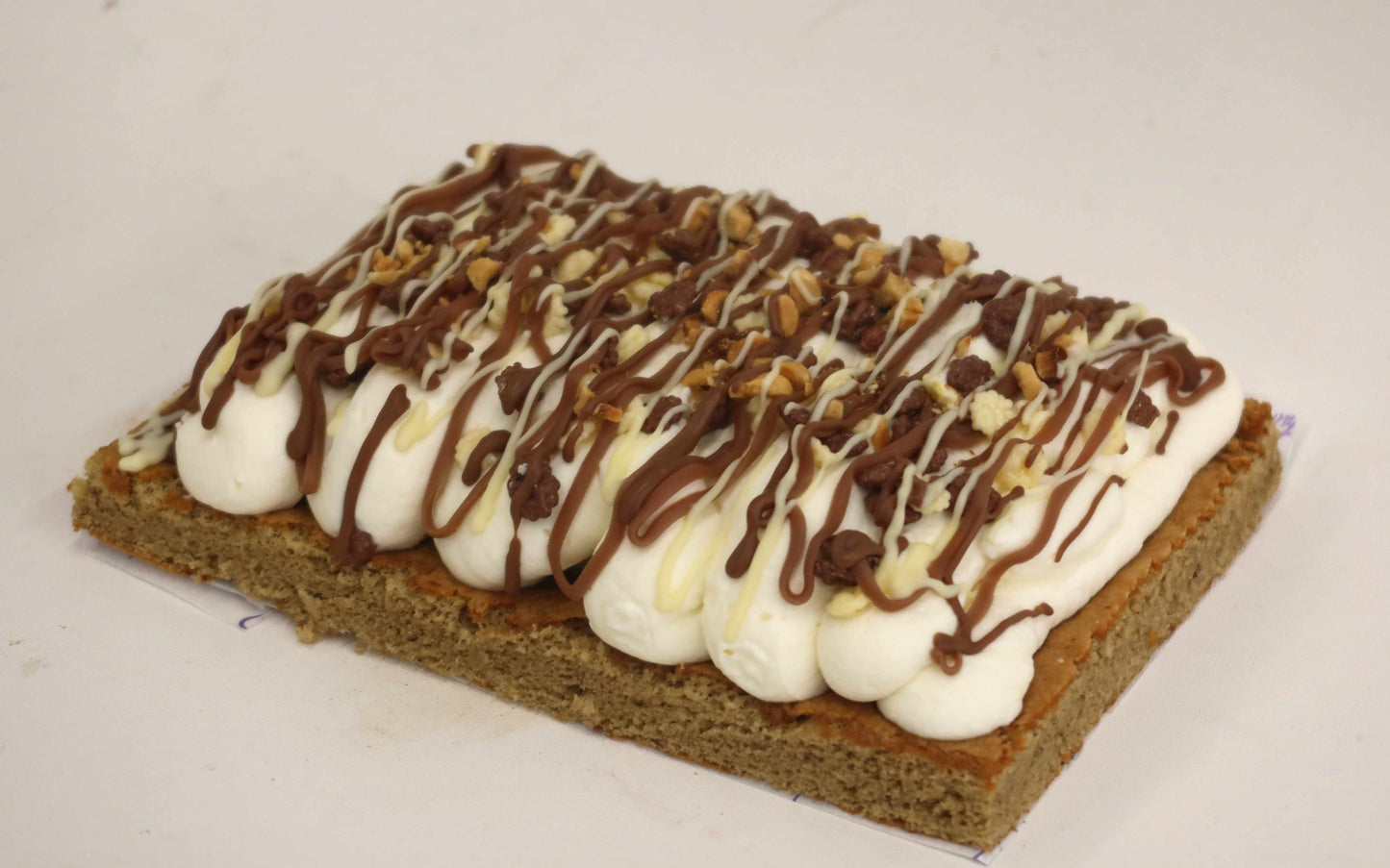 Milk Mini Hazel Cake