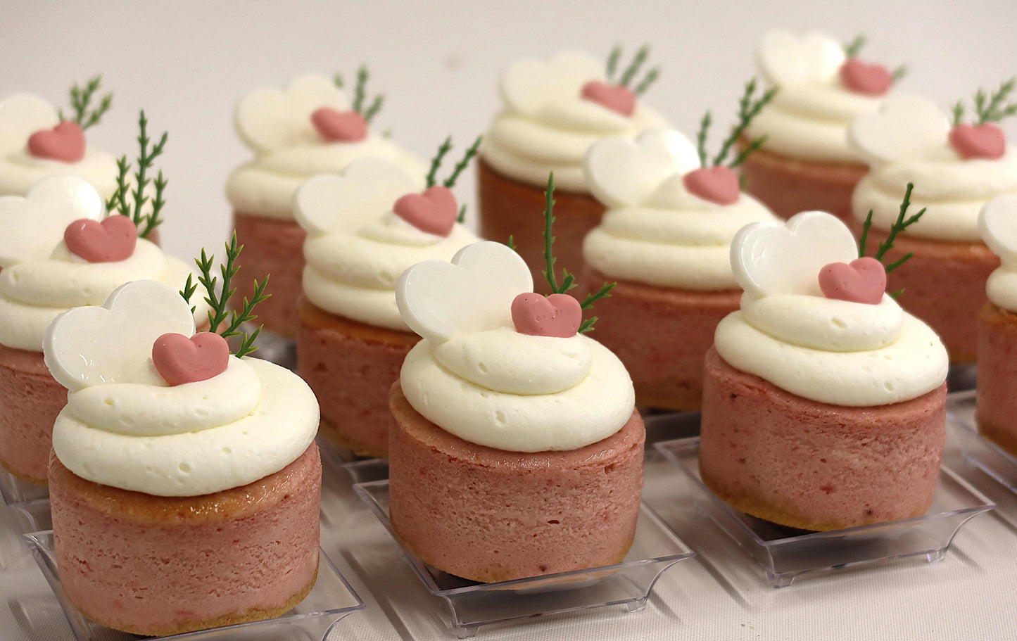 MIni Strby Cheesecakes