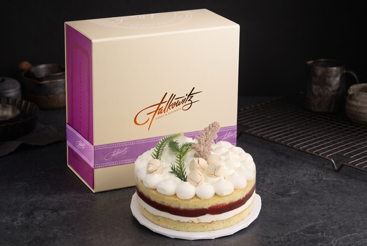 8" Strby Cheese Acetate cake in Gift Box
