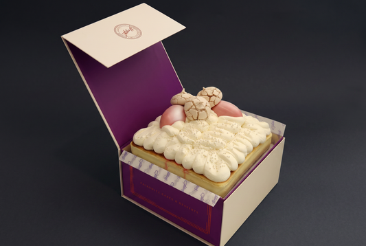 Strby Cheesecake in Gift box